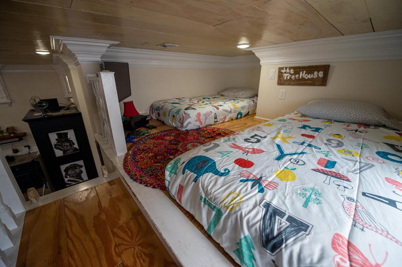 Chateau Royale, Pet Friendly, On Bayou, Downtown! 뉴이베리아 외부 사진